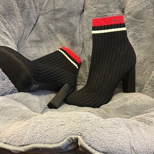 Black and Red Ribbed Ankle Boots